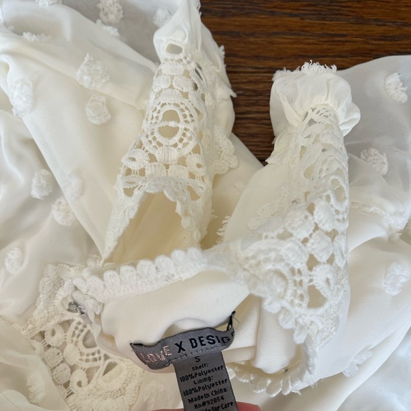 White polkadotted dress size small - Picture 5 of 7